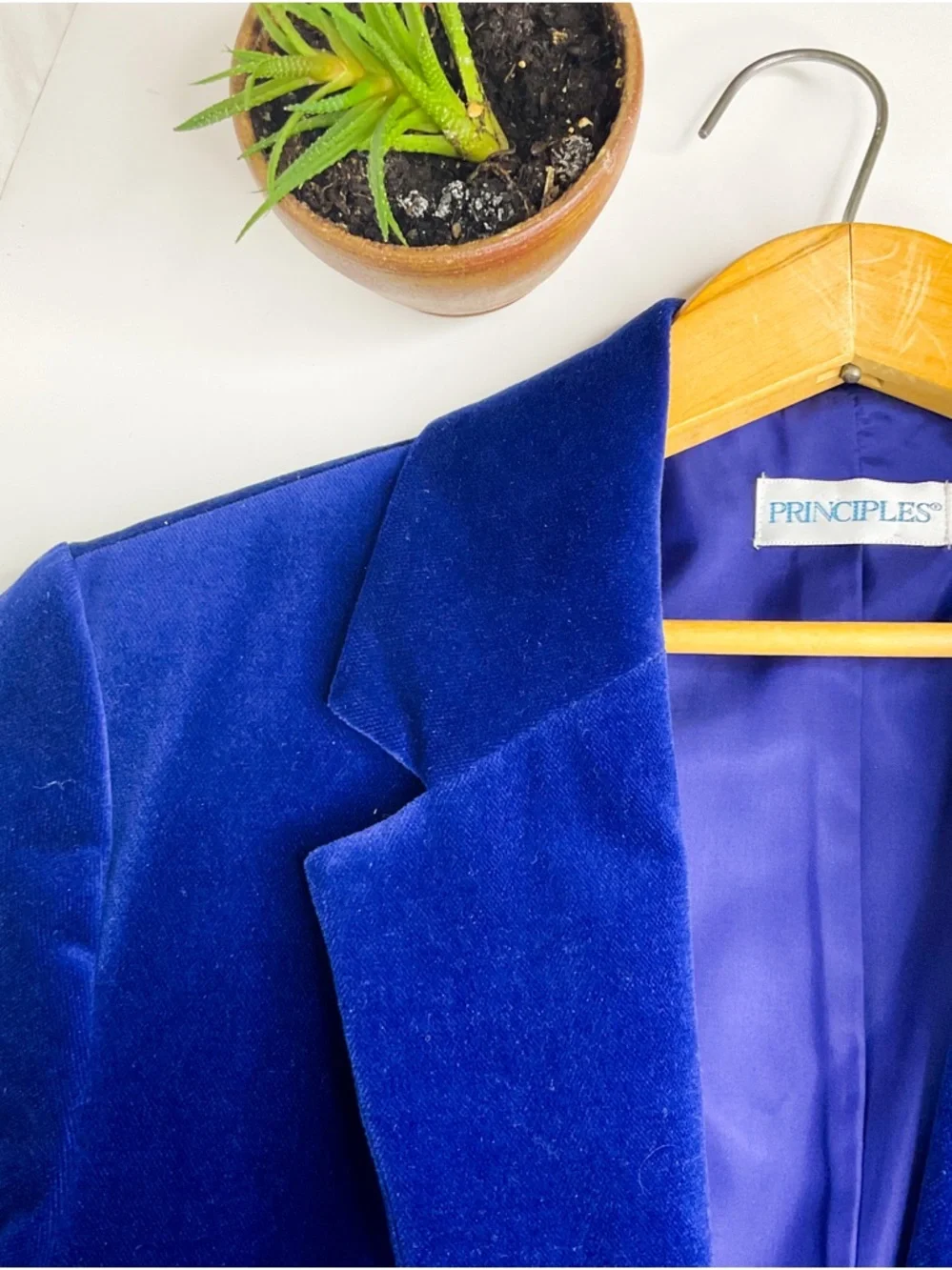Women's Velvet Longline Blazer Jacket - Royal Blue - Picture 9 of 14
